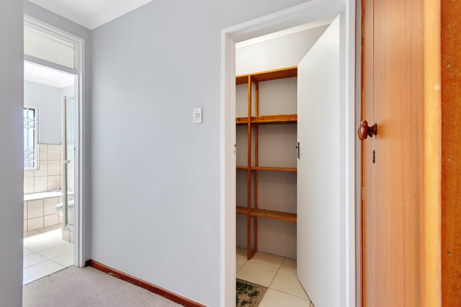 3 Bedroom Property for Sale in Longdown Western Cape